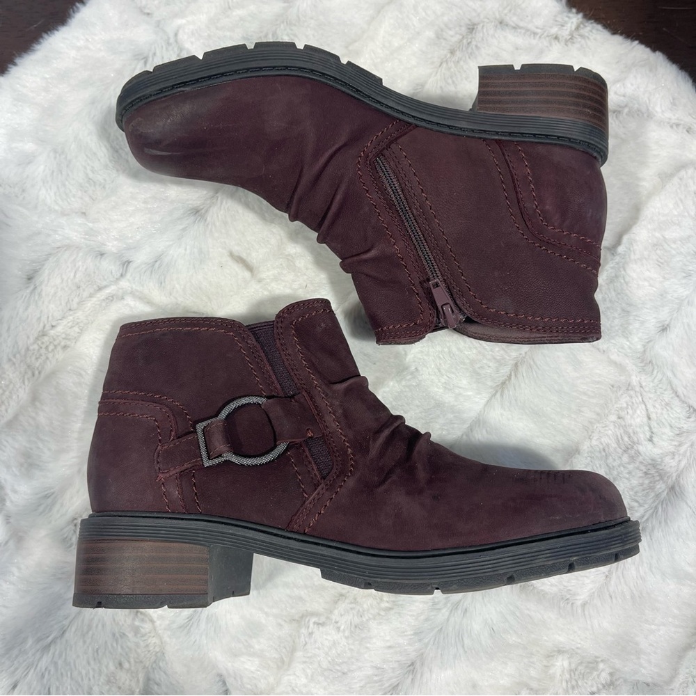 Clarks Dark plum purple  Ankle Boots Womens 7.5